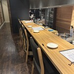 和屋 じごろ 姫路 - カウンター席