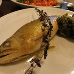 リ・カーリカ - 鮎一匹丸ごとのコンフィ