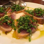 リ・カーリカ - カツオ燻製のカルパッチョ