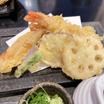 胡麻切りそばと創作串揚げ おおの - 