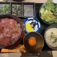 炭火和牛焼肉もうもう亭 広小路店 - 