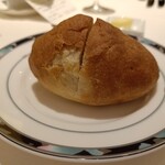 レストラン ラ・カンサトゥール - 焼き立てパン