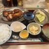 ももどり駅前食堂
