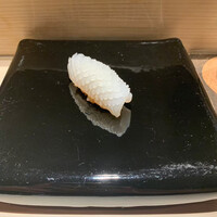 鮨m - 