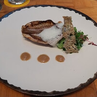 ザ タヴァン グリル＆ラウンジ - 