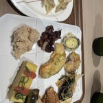 ななつの花 - 唐揚げ、卵焼き、カボチャの天ぷら、茄子の天ぷら、麻婆豆腐など