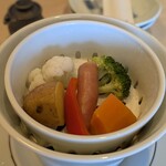 食べるお宿 浜の湯 - 温野菜にウィンナー