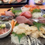 沼津魚がし鮨 流れ鮨 - 駿河刺盛り(4,180円)