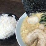 横浜家系ラーメン 魂心家 - 