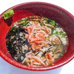 浜のかきあげや - 生桜えび丼（ダシをかけたあと）