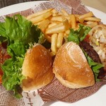 土佐あかうしとワイン プティ・ヴェール - 