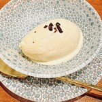 NK - バニラアイスにアマゾンのワイルドカカオを乗せて