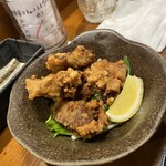 ビストロ魚丸 - マグロ竜田揚げ　大ぶりで食べ応えあり　アッツアツ