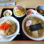 半チャーハン＆半ラーメンセット８５０円