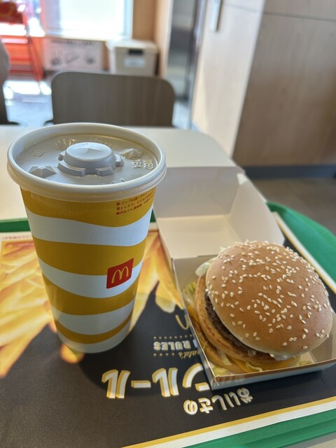 マクドナルド 鹿浜三丁目店 （McDonald's） - 西新井大師西