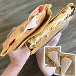 オザキクレープ - ・桜あんぎゅうひホイップ＋いちご
      ・ホントノチョコ ホイップ+いちご+アーモンド