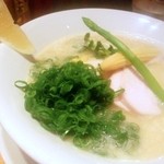 銀座 篝 - 濃厚鶏白湯らーめん