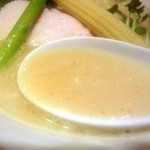 銀座 篝 - 濃厚鶏白湯らーめん