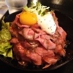 レッドロック - ローストビーフ丼(並)　750円