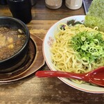 旨いラーメン ゆうや - 料理写真:
