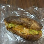 ピッコロホマレッタ - エビとそら豆のビスクドッグ？