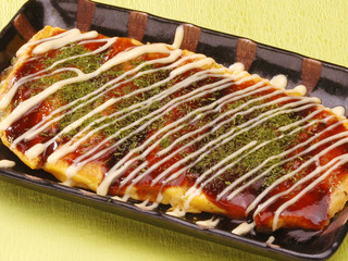 h Okonomiyaki Teppan Yaki Rokusan - ベースには、長芋だけを使った　とんぺい焼