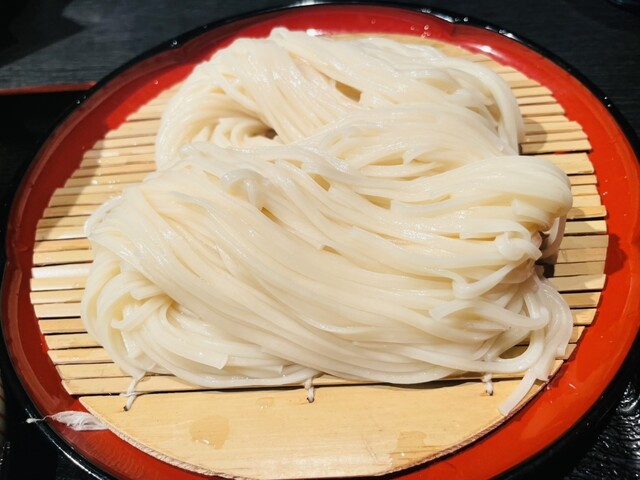 伝承の味処 無限堂 卸町店 - 羽後牛島（うどん）の写真