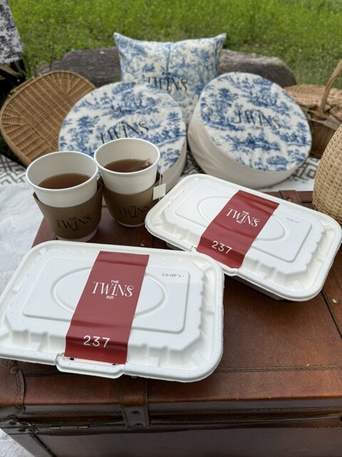 THE TWiNS 1921 photo 2