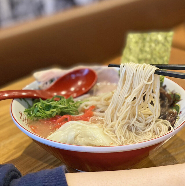 豚骨ラーメン 豚骨らーめん専門八味豚骨【明石総本店】 (@8mitonko2) · Akashi