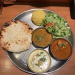 タンドールバル カマル2号 - カマルランチカレー3種