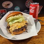 ヒッチ ハイカーズ バーガー スタンド - 突然思い付で作ってくれたオリジナルバーガー♡このソースが絶品！