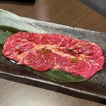 炭火焼肉 千味庭 - 熟成牛ミスジの簾焼き　1,188円