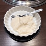 炭火焼肉 千味庭 - 皇帝が愛した杏仁豆腐　462円