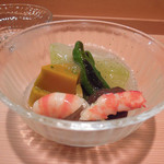 衛藤 - 炊合せ　ズームアップ