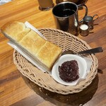 コメダ珈琲店 渋谷宮益坂上店 - 小倉あん、トーストにはバターを塗ってもらった、ドリンクはアイスコーヒー(700円)