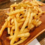 居酒屋 亀たろ - アンチョビフライドポテト