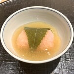 新ばし 星野 - グジの桜蒸し