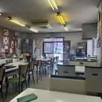 お食事の店 鯉城 - テーブル席
