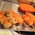 元気屋 - 【２０１４年８月 再訪問】牛すじ・にんにく・ソーセージ・ポテト