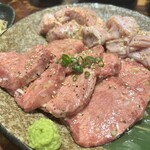 炭火焼肉ホルモン みなみ - 