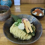 きくや - 【限定】醤油つけ麺〜どぅるん昆布がけ〜¥1150、いくら丼¥450