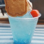 妖怪茶屋 - 妖怪クリームソーダ:ブルーハワイ&ぬりかべ♪