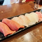 豪快 立ち寿司 難波南海通り店 - 