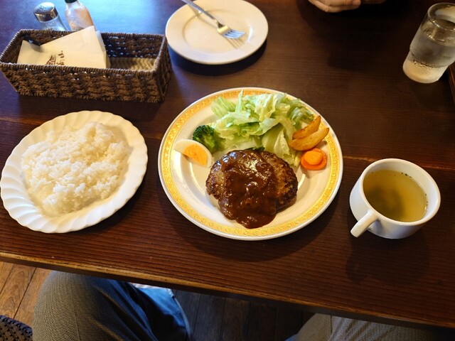 ティールーム高山 &ndash; 新白河で味わうくつろぎのカフェタイム