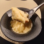 クッチーナ - カラスミは3センチ程度の大きさのが2つ入っている