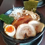 麺処 田ぶし - 濃厚豚骨ラーメン(特トッピング)