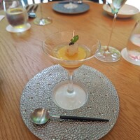 ラ・グランド・メゾンTOKYO - [2025年5月 訪問]スペシャリテ。コンソメ、豆乳、ヴェリーヌ。
