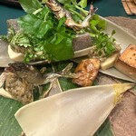 카루이자와 쿠로이와 무니 - 