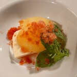 クッチーナ - 甘くクリーミーなババロアに
      確かに見た目とは違い
      シャキシャキ感の心地良いリンゴのコンポート
      ブラッドオレンジの爽やかさある
      シャーベットで味わいが締まり
      ババロアの美味しさが引き立ち美味しい