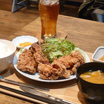 愛ル豚 肉の創作酒場 - 